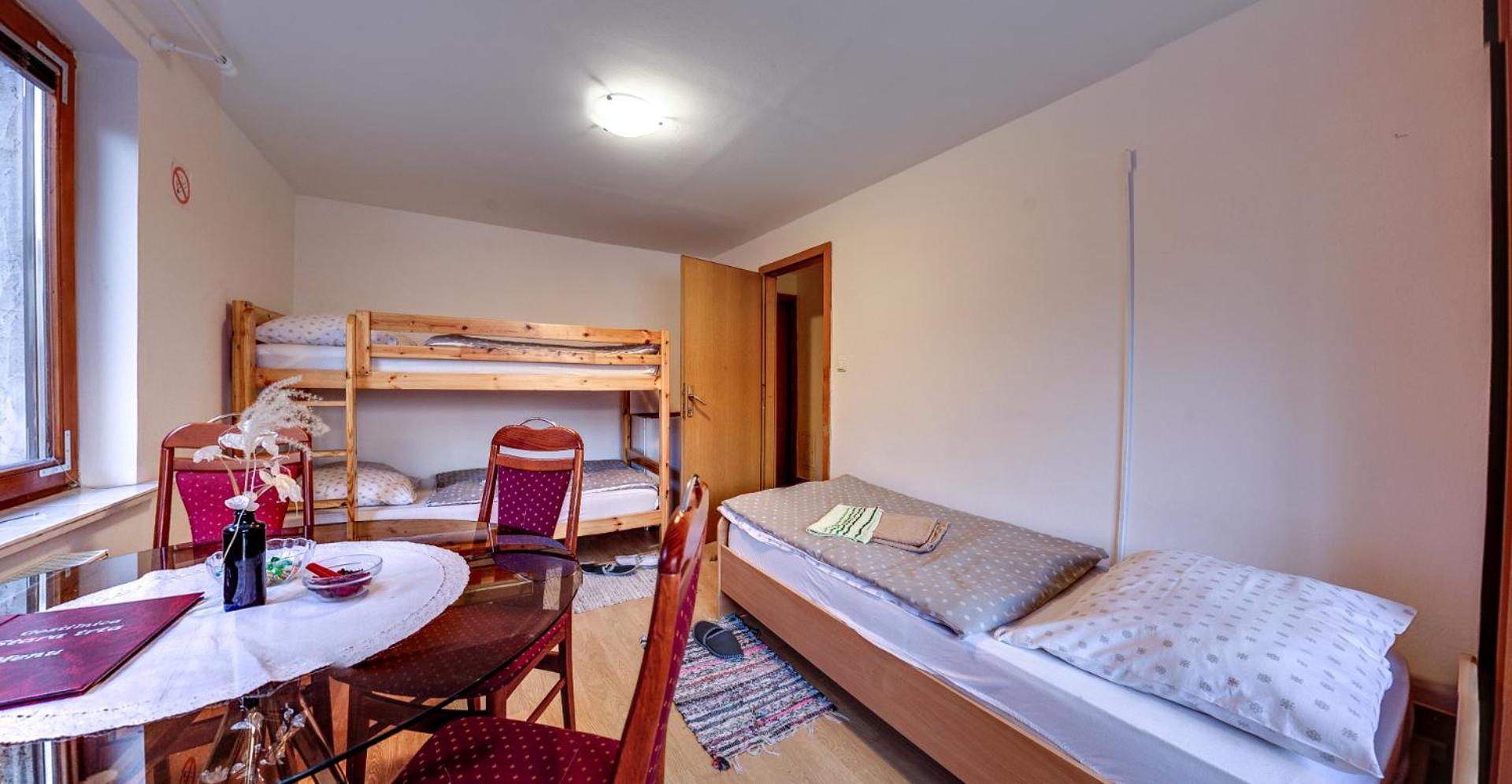 Hostel Piero Любляна Номер фото
